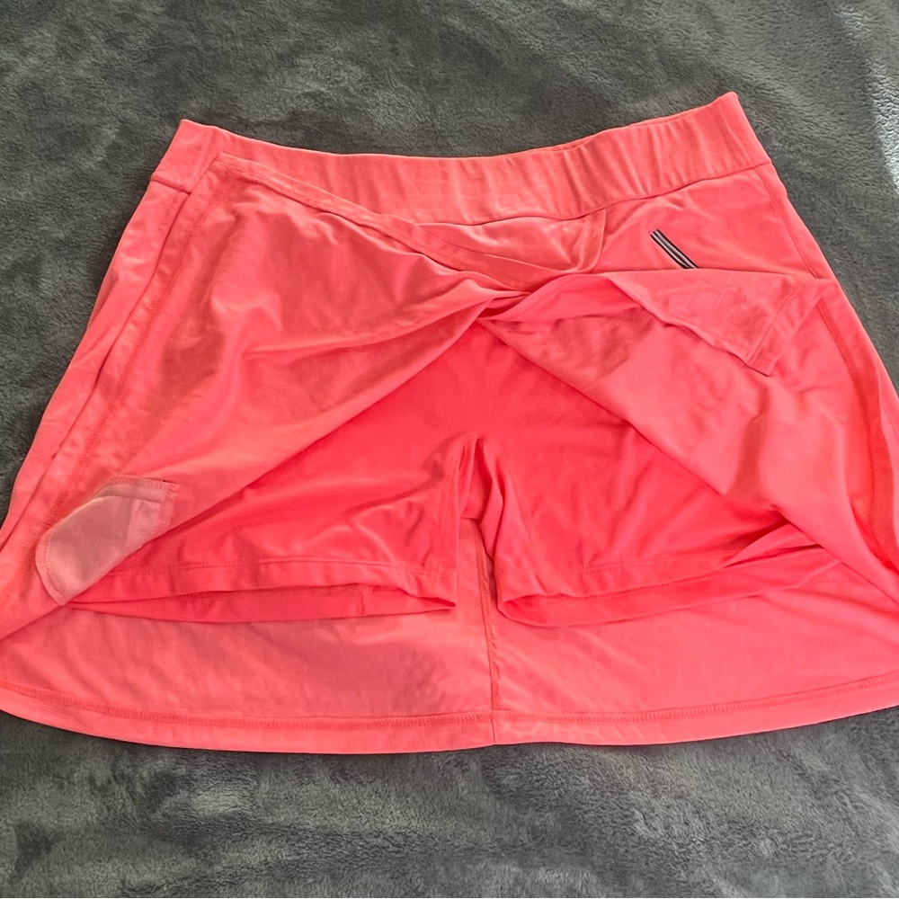 jamie sadock 16 Coral Pink Athletic Skort with Zip Pockets and faux leather trim - Picture 10 of 12